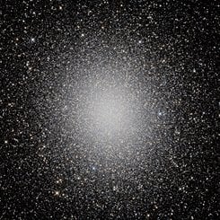  Star Cluster Omega Centauri in HDR 