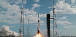 SpaceX’ten Tarihi Fırlatış: 3 Metrelik Robotik Kollara Sahip Uydu Tamir Aracı Uzayda!