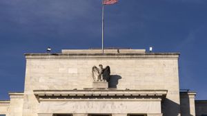 Former Federal Reserve Adviser Indicted For Espionage