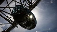 London Eye BREAKS DOWN on hottest day of year with visitors stuck in glass pods
