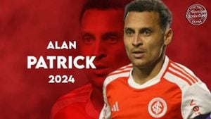 Alan Patrick Injured During Internacional's Victory Over São Luiz