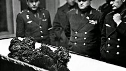 Kozmonot Vladimir Komarov: Uzay Yarışının Cesur Fedaisi...