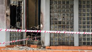 Calls Mount For Action After Melbourne Synagogue Arson