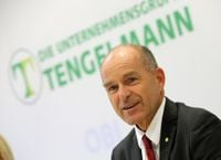 Wirbel um Ex-Tengelmann-Chef: Bilder sollen verschwundenen Milliardär Karl-Erivan Haub in Russland zeigen