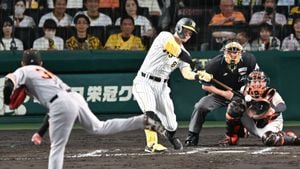 Hanshin Tigers Overcome Dodgers, Claim 3-0 Victory