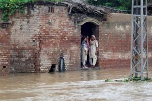 India Issues Rare Flood Alert To Pakistan Amid Tensions
