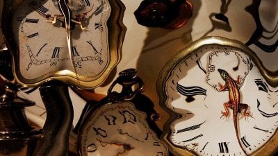 Zamanın Uyutucu Etkisi: Kaynaklar Unutulur, Geriye Kalan Mesajlardır!