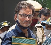 Baseless, frivolous and disgusting to accuse me of genocide of Kashmiri Pandits: Yasin Malik - The Tribune