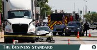 ICE officer kills man in Chicago suburb during arrest attempt
