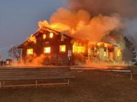 Update – Kissinger Hütte durch Feuer zerstört – Hoher Schaden – Fotos