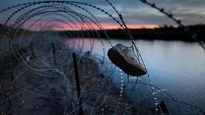 Texas Defends Razor-Wire Border Barrier Amid Legal Dispute