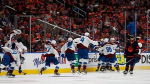 Avalanche Edge Oilers 5-4 Thanks To Late Goal