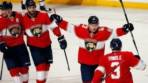 Panthers And Canadiens Clash For Playoff Position