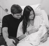 Nasce Lily, filha de Kelly Piquet e do piloto de F1 Max Verstappen | Alô Alô Bahia