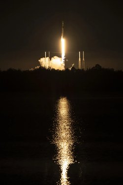 SpaceX, 2026’nın İlk Starlink Uydularını Yeni Falcon 9 Roketiyle Uzaya Gönderdi.