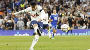 Son Heung-min Shines With Two Assists As Tottenham Wins 4-1