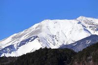 御嶽山の火山性地震　7～10日は9日に１回｜信濃毎日新聞デジタル　信州・長野県のニュースサイト