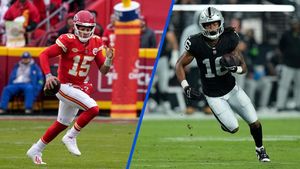 Chiefs And Raiders Revive Black Friday Rivalry