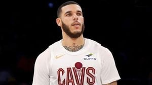 Lonzo Ball Impresses At Cavaliers Camp Amid Comeback Hopes