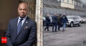Newark Mayor Arrested While Protesting Immigration Detention Center