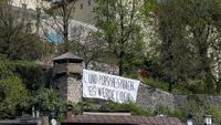 (AZ+) Porsche-Tunnel: Heftiger Protest gegen 'Sonderbehandlung für Superreiche'