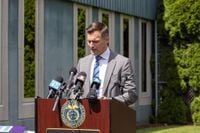 Oregon sues Trump for threatening to withhold funds that support victims of abuse, crimes • Oregon Capital Chronicle