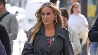 Sarah Jessica Parker Test-Drives the New Platform Ugg Every Celeb Is About to Be Obsessed With