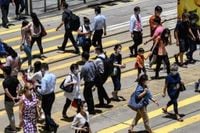 香港取消強積金「對沖」今日起實施 官員稱對僱員中長期幫助很大 - Australian Chinese Daily