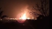 Incendio all’Api, fiamme alte decine di metri: paura alla Raffineria di Falconara. Il sindaco: 