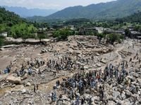 Pakistan floods and cloudbursts visualised in maps and satellite images