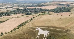 Westbury White Horse Assessed After St George’s Cross Stunt