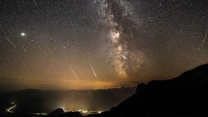 Leonids Meteor Shower Offers Spectacular Night Sky Show