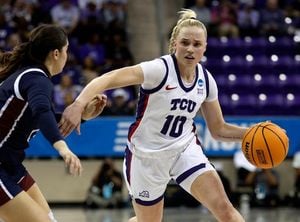 TCU Soars Past Louisville In Women’s NCAA Tournament