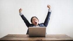 Esneyen birini görünce neden esneriz?