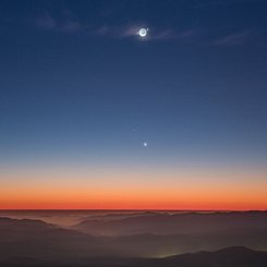  Las Campanas Moon and Mercury 