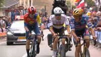 Mattias Skjelmose beats Evenepoel and Pogačar at Amstel Gold Race - Canadian Cycling Magazine
