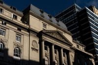 Argentine Assets Whipsawed by News Bessent Is Lining Up More Aid