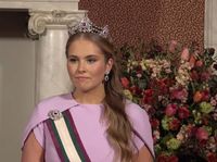 A full circle tiara moment for Princess Catharina-Amalia at the Omani state dinner - Royal Central