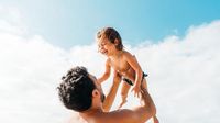 100 frases para felicitar el Día del Padre 2025: bonitas, divertidas, graciosas y para los abuelos | LOS40
