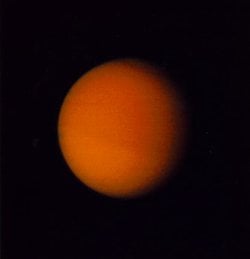 Titan: Satürn'ün Dumanlı Ayı