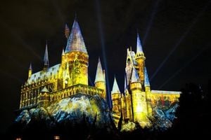 USJ Excites Visitors With Themed Dining And Halloween Fun