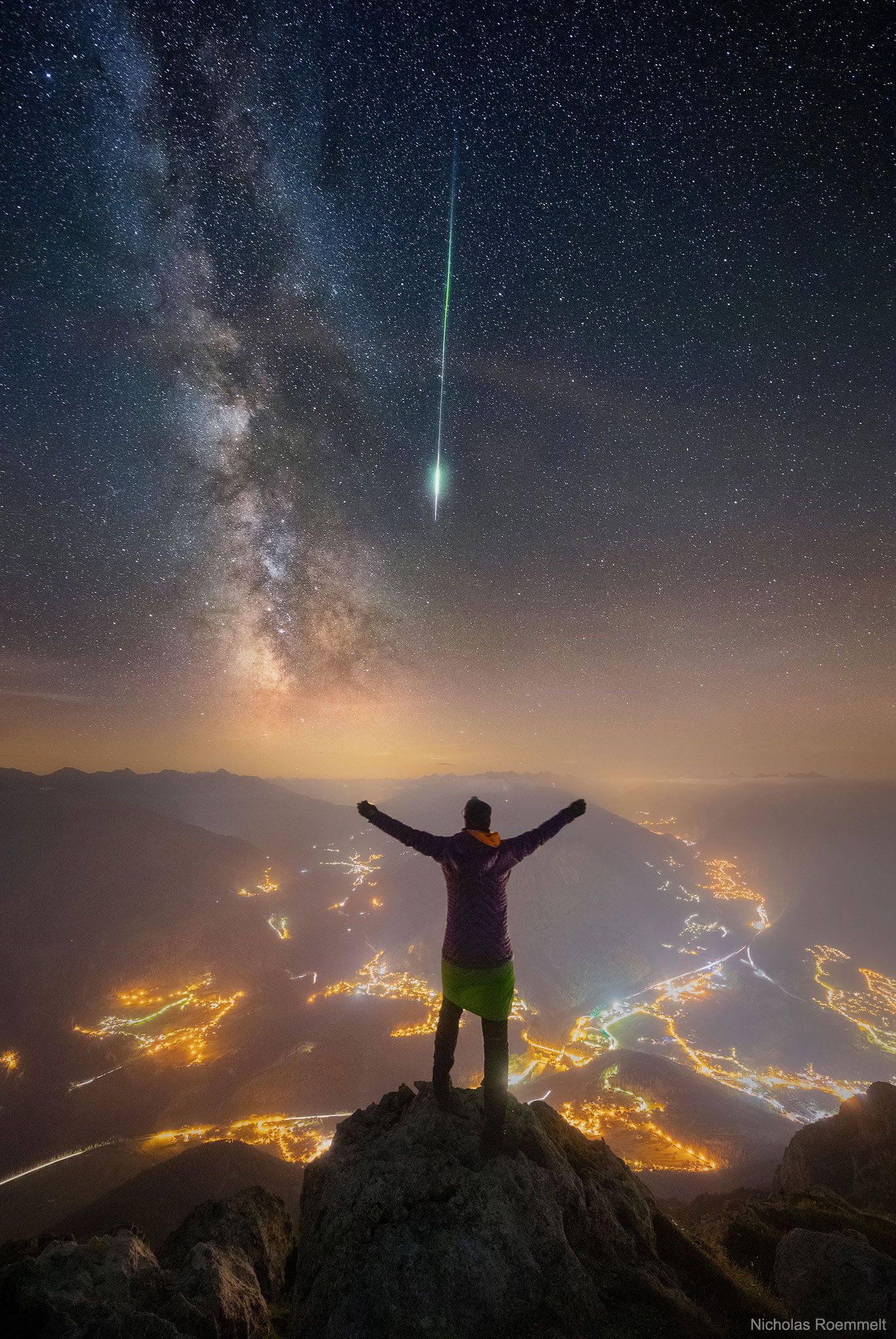  Meteor and Milky Way over the Alps 