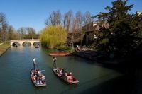 First day of spring may be hottest of year so far, Met Office says