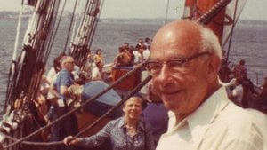 Willard Van Orman Quine: Analitik/Sentetik Ayrımı, Felsefede Yarattığı Kırılma ile Metafiziği Nasıl Etkiledi?