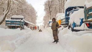 Himachal Pradesh Blanketed By Fresh Snowfall