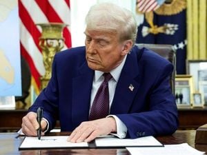 Trump’s $2,000 Tariff Dividend Plan Faces Major Hurdles