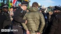 Arrests at farmers' central London tractor protest - BBC News