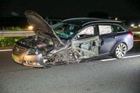 Spookrijder betrokken bij twee ongevallen op A12 – grote ravage bij Duiven, meerdere slachtoffers