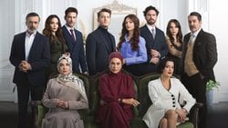 Aynı Yağmur Altında Dizisinin Oyuncuları ve Konusu