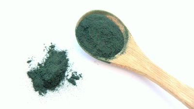 Spirulina Nedir? Hangi Besin Ögelerini İçerir? Takviye Olarak Alınmalı mı?